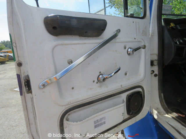 1990 Ford L8000 - photo 9