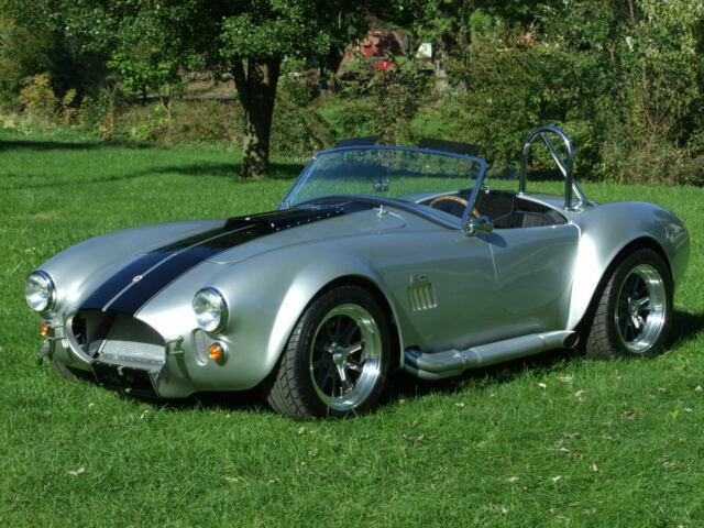 Ford Manufactured Cobra 4 Valve Engine with Fuel Injection and Factory Wiring 1965 A.C. Cars Replica by Factory Five Racing Shelby A.C. Cobra Mark IV