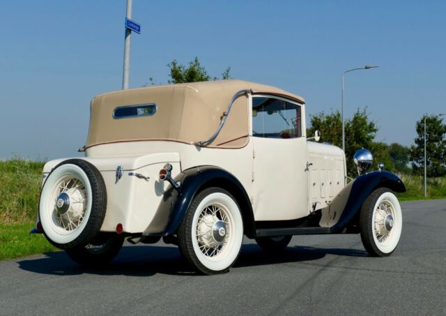 1932 Ford Model 18 V8 VandenPlas Cabriolet - photo 2