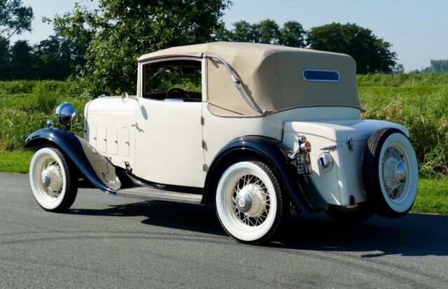 1932 Ford Model 18 V8 VandenPlas Cabriolet - photo 5