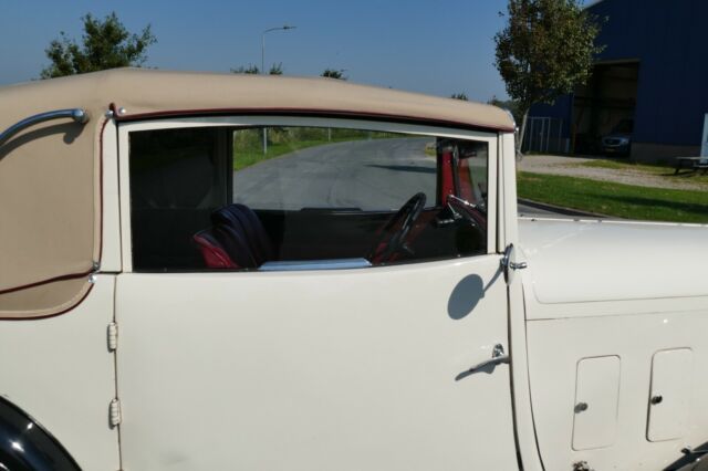 1932 Ford Model 18 V8 VandenPlas Cabriolet - photo 9