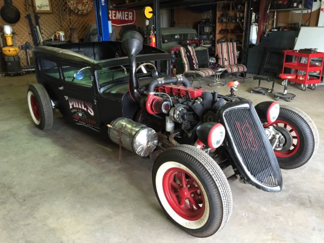 1931 Ford Model A Tudor - photo 4