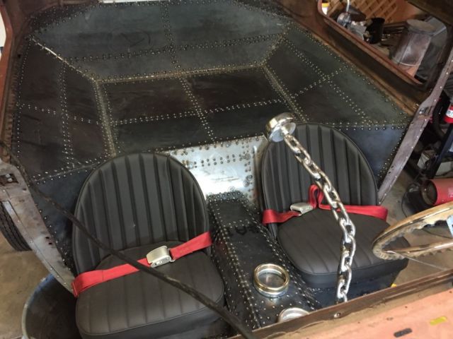 1931 Ford Model A Tudor - photo 5