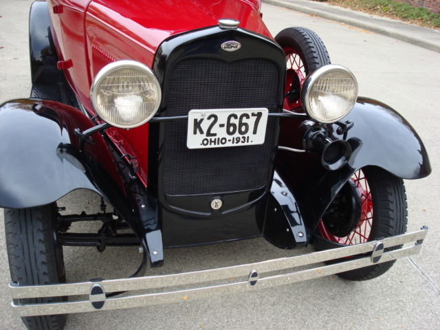 1931 Ford Model A Body - Rubellite Red, Fenders - Black - photo 13