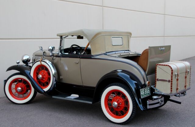 Ford Model A Deluxe Roadster full of Prewar Goodies as A Cadillac or Packard !!! 1931 Ford Model A Deluxe Roadster Rumble Seat Oldtimer