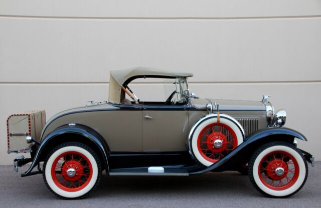 1931 Ford Model A Deluxe Roadster Rumble Seat Oldtimer - photo 12