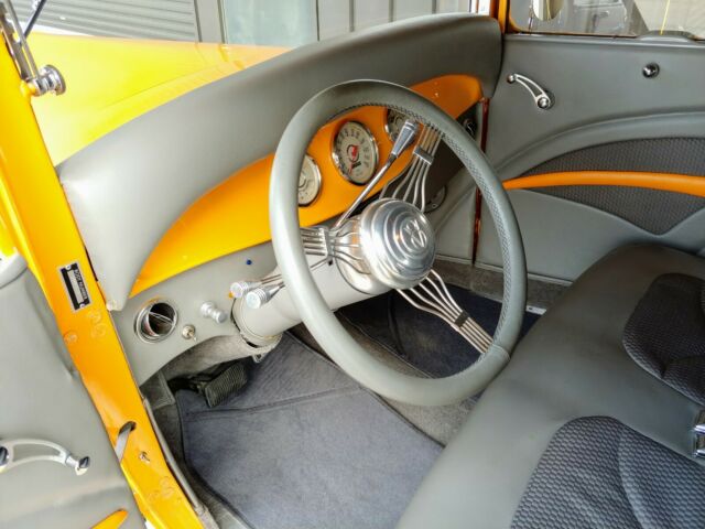 1930 Ford Model A - photo 9