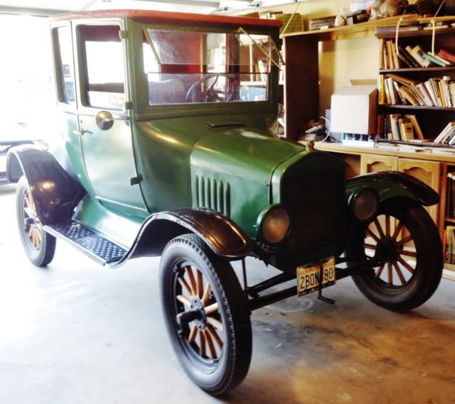1925 Ford Model T Doctor's Coupe - photo 4