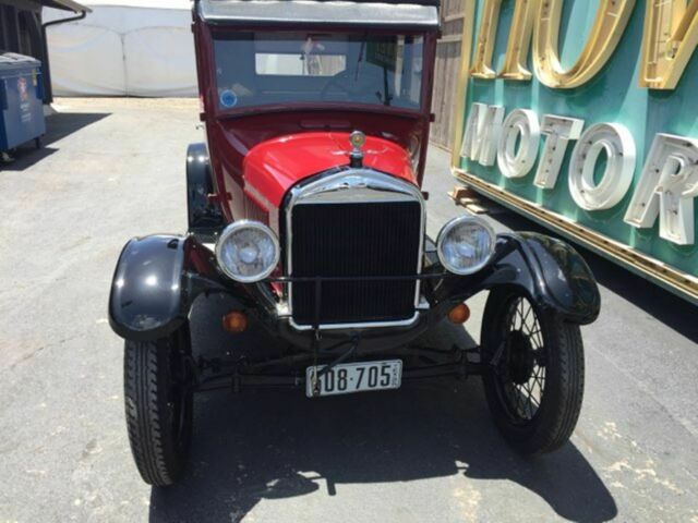 1926 Ford Model T Coupe - photo 3