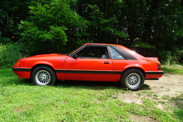 1986 Ford Mustang - photo 2