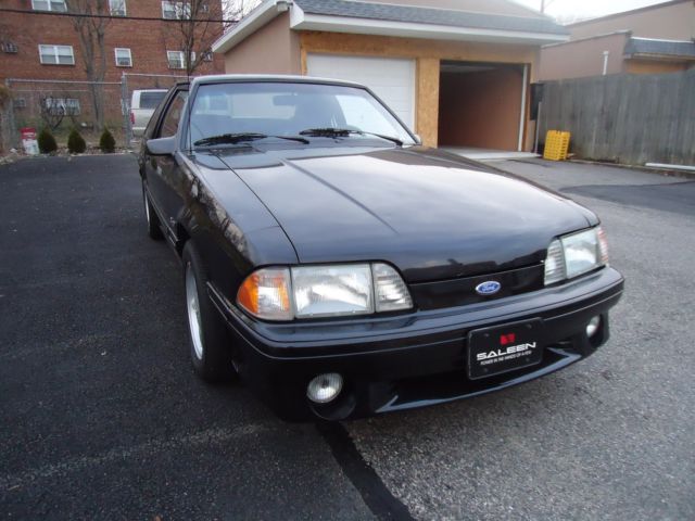 1991 Ford Mustang GT - photo 2