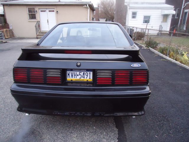 1991 Ford Mustang GT - photo 4