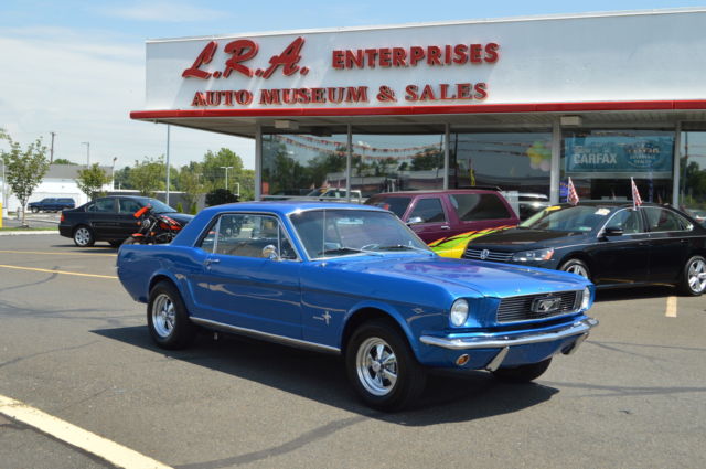 1966 Ford Mustang - photo 2
