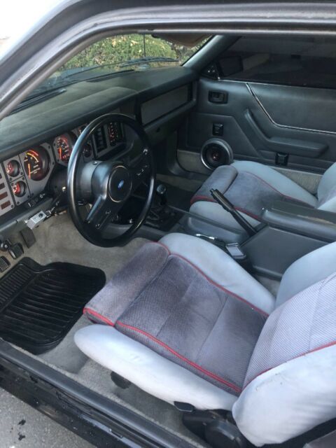 1985 Ford Mustang Gt - photo 4