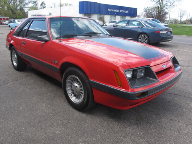 1986 Ford Mustang GT - photo 12
