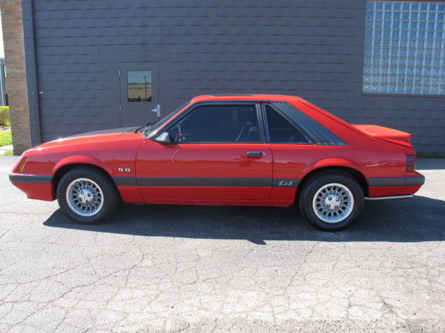1986 Ford Mustang GT - photo 5