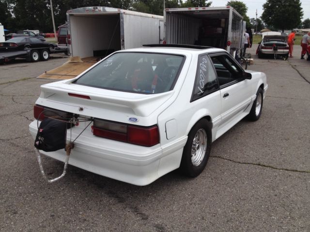 1988 Ford Mustang GT - photo 4