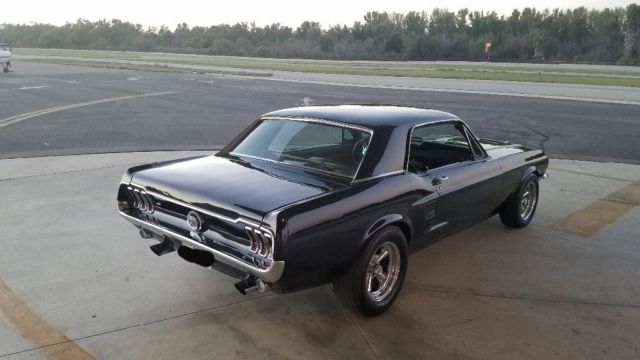 1967 Ford Mustang - photo 2