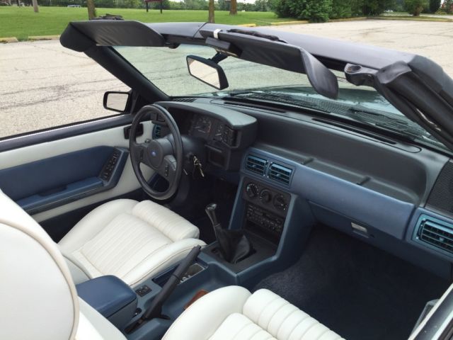 1988 Ford Mustang Blue - photo 7