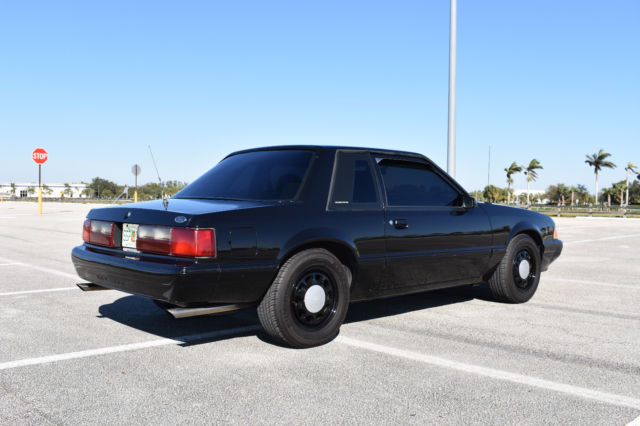 1993 Ford Mustang LX - photo 2