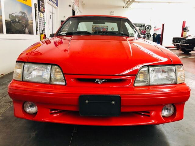 1993 Ford Mustang -SVT COBRA 30k MILES-CLEAN AUTOCHECK-4 OWNER-HATCH - photo 10