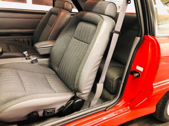 1993 Ford Mustang -SVT COBRA 30k MILES-CLEAN AUTOCHECK-4 OWNER-HATCH - photo 2