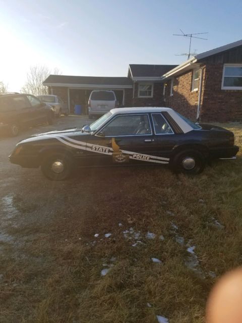 1983 Ford Other White and black - photo 6