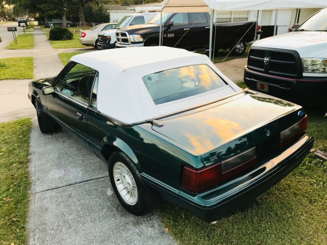 1990 Ford Mustang GT 2dr Convertible - photo 13