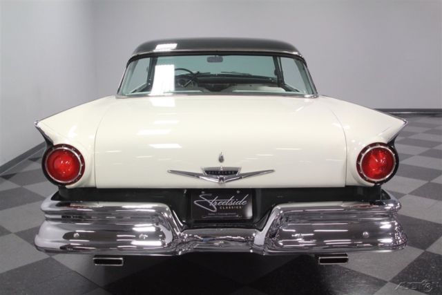 1957 Ford Fairlane 500 - photo 11