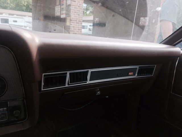 1977 Ford Ranchero - photo 7