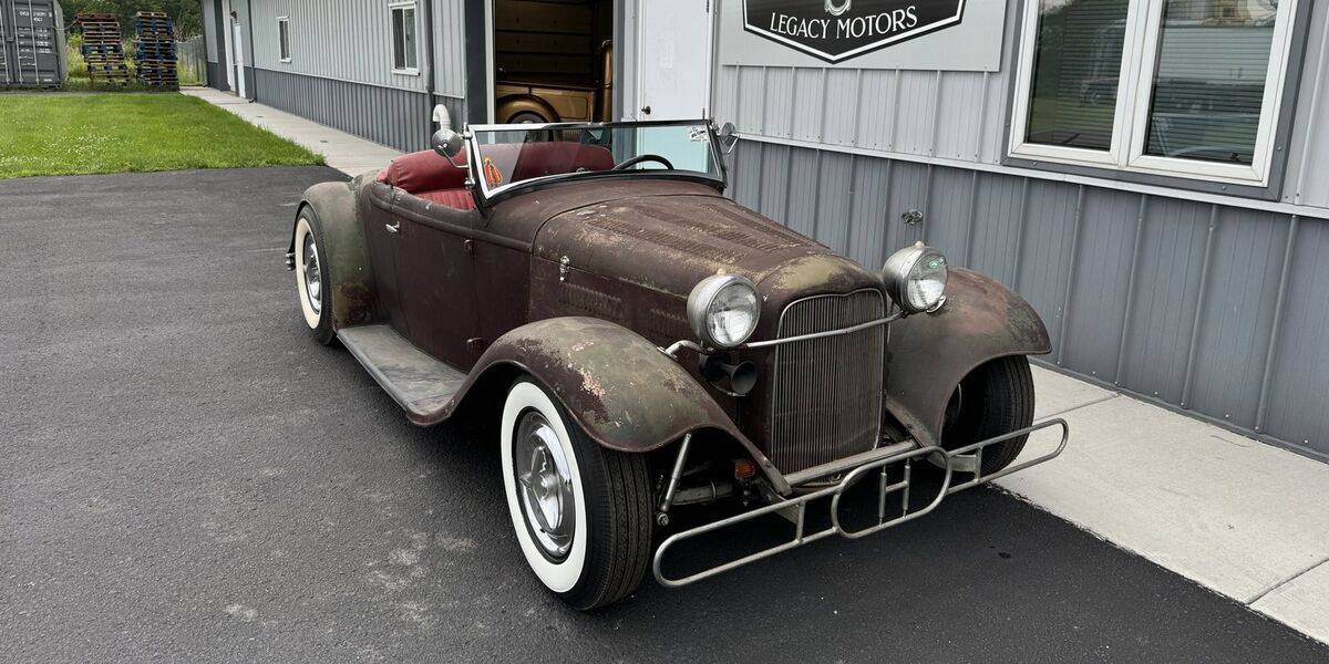 1932 Ford Roadster - photo 2