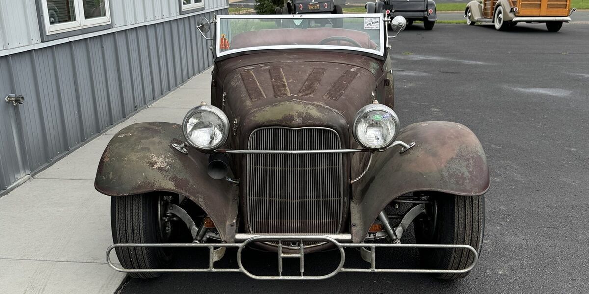 1932 Ford Roadster - photo 3
