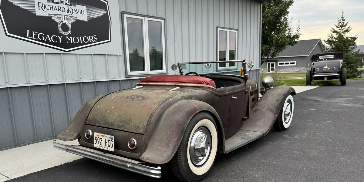 1932 Ford Roadster - photo 6