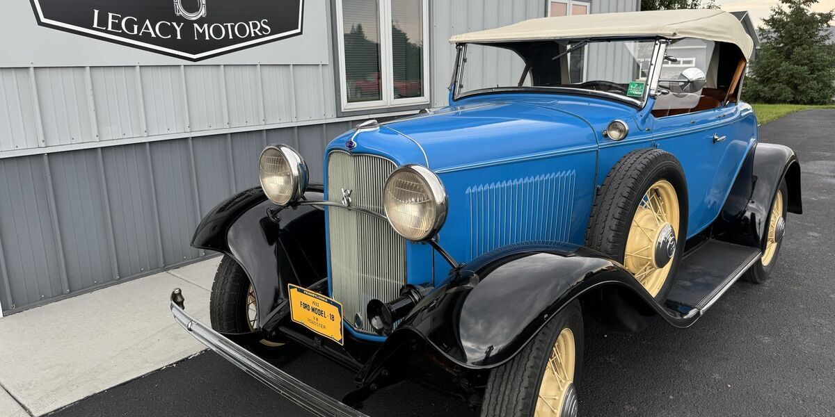 1932 Ford Roadster - photo 2
