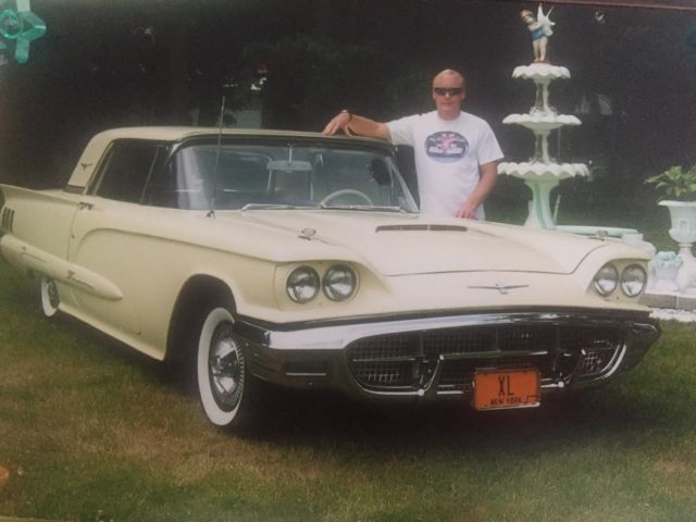 1960 Ford T-Bird Hardtop