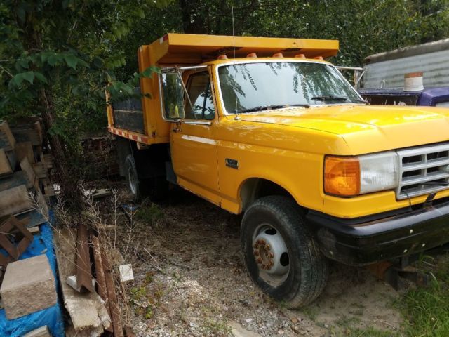 1990 Ford F-450 - photo 2