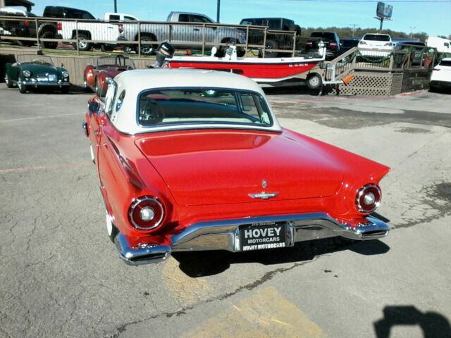 1957 Ford Thunderbird Convertible - photo 10