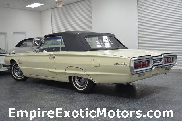 1965 Ford Thunderbird Convertible - photo 10