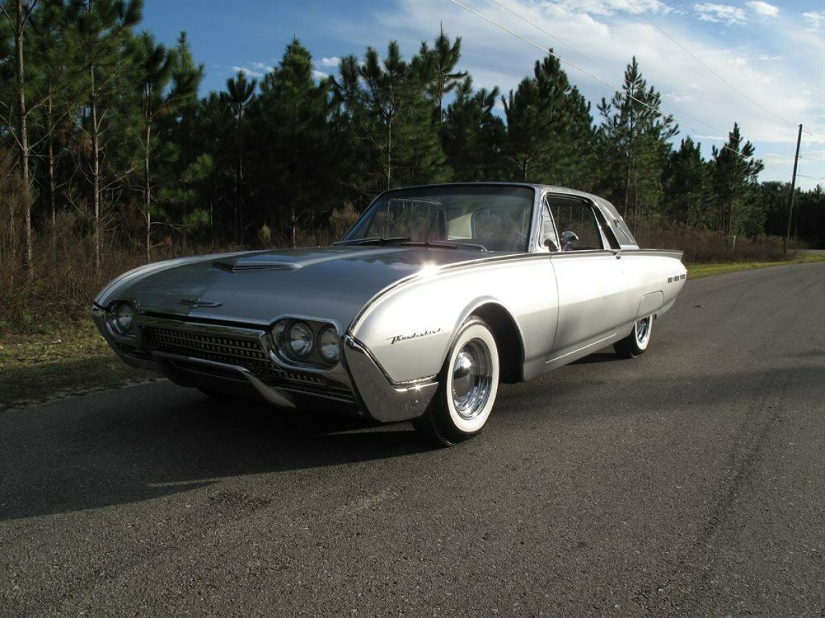 1962 Ford Thunderbird - photo 2