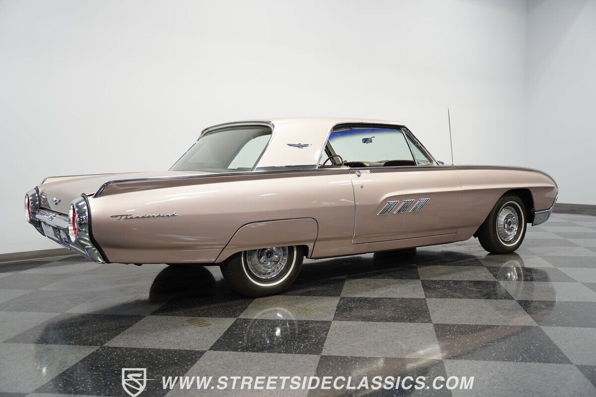 1963 Ford Thunderbird - photo 11