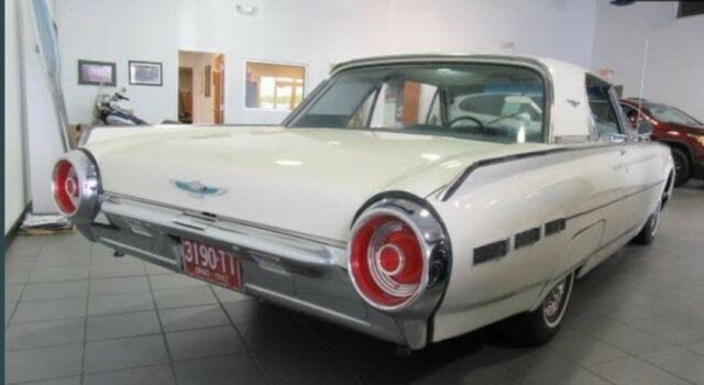 1962 Ford Thunderbird -AMERICAN CLASSIC-390 ENGINE-VIDEO - photo 11