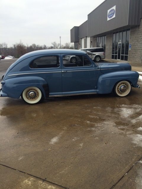 1947 Ford Tudor Sedan - photo 3