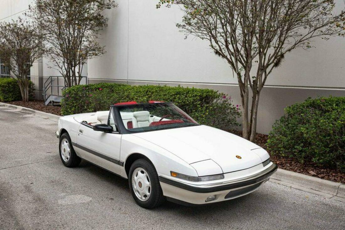 1990 Buick Reatta Select 60 - photo 3