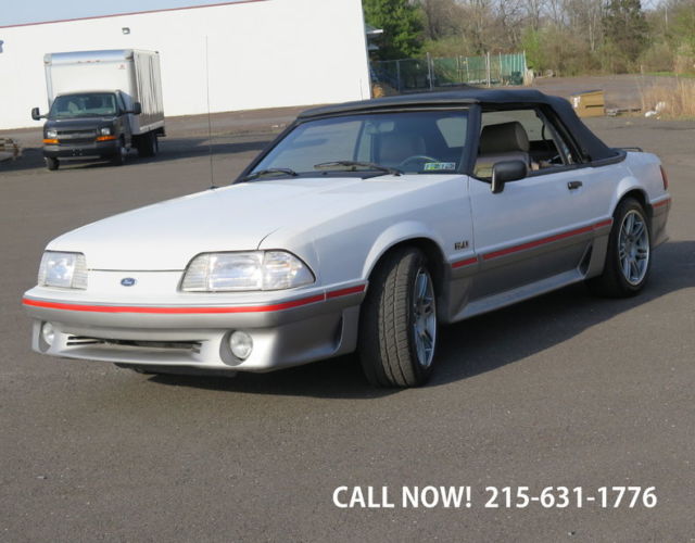 1989 Ford Mustang GT Convertible 2-Door - photo 11
