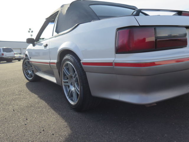 1989 Ford Mustang GT Convertible 2-Door - photo 12