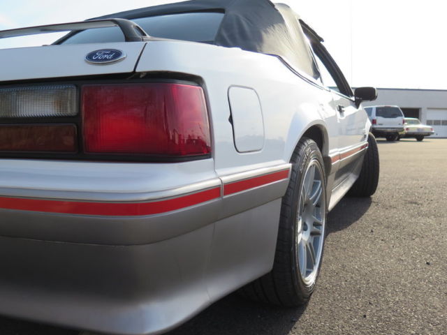 1989 Ford Mustang GT Convertible 2-Door - photo 13
