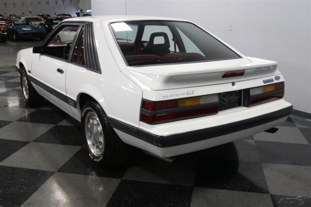 1986 Ford Mustang GT - photo 10