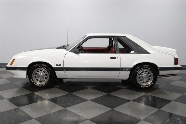 1986 Ford Mustang GT - photo 4