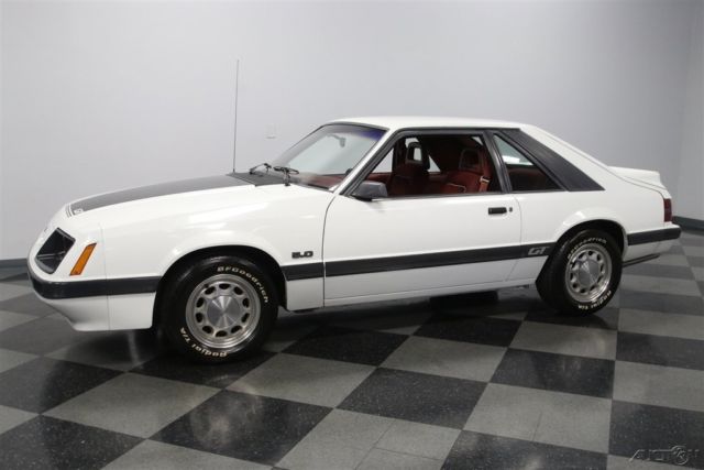 1986 Ford Mustang GT - photo 6