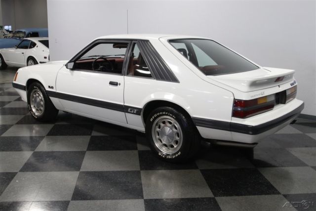 1986 Ford Mustang GT - photo 9